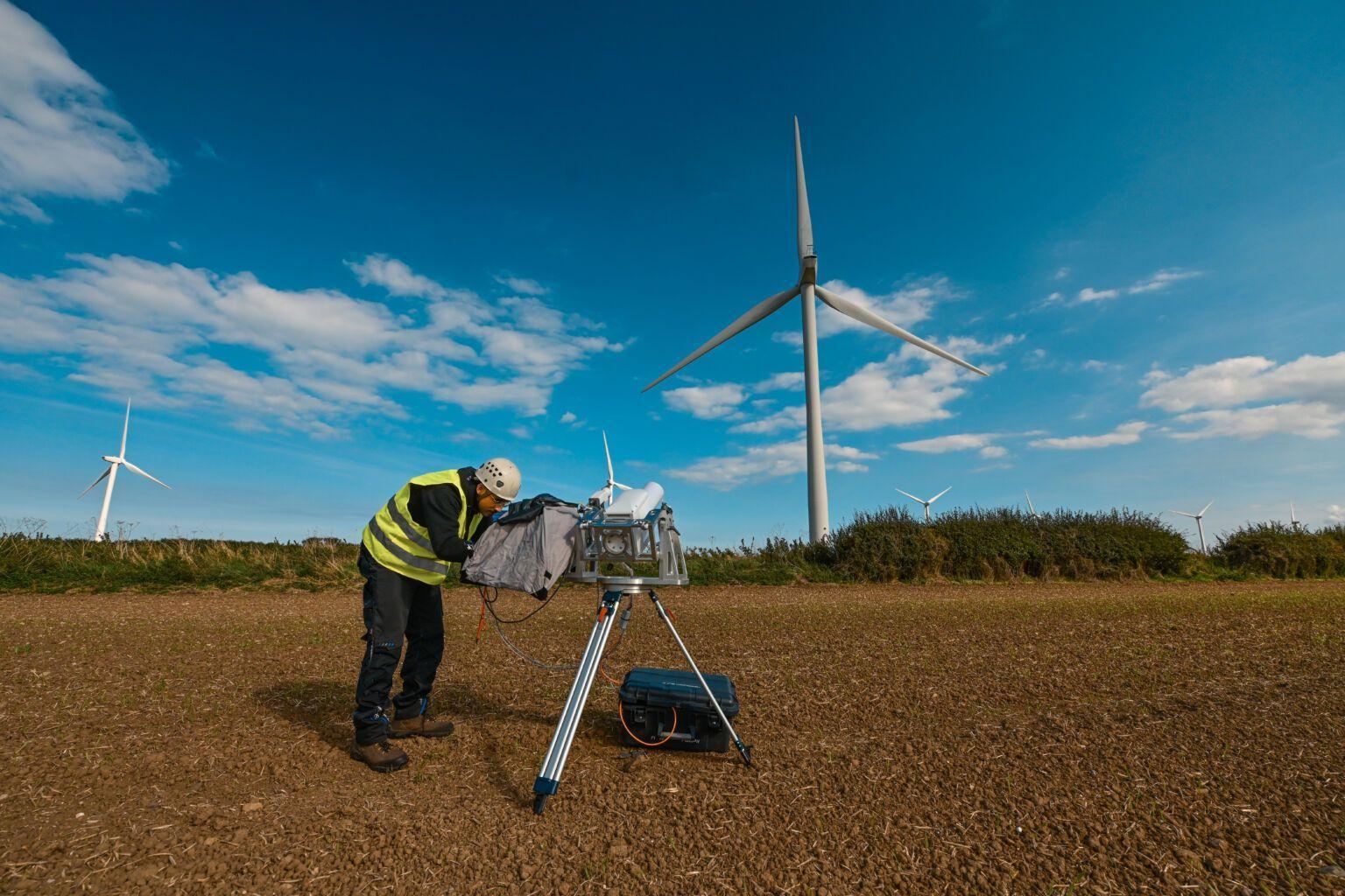 Essential Optical Equipment for Smart Power Grid Inspection: Laser Rangefinders and HD Binoculars Essential Optical Equipment for Smart Power Grid Inspection: Laser Rangefinders and HD Binoculars