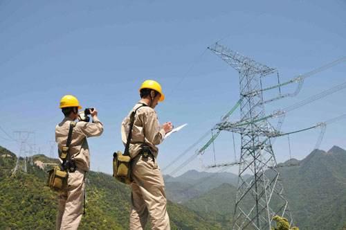 Why Professional Laser Rangefinders and HD Binoculars Are Essential for Modern Power Utility Maintenance Why Professional Laser Rangefinders and HD Binoculars Are Essential for Modern Power Utility Maintenance